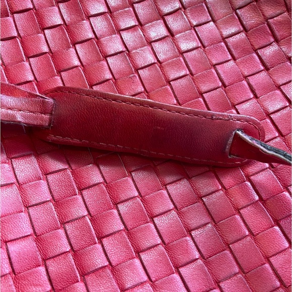 Bottega Veneta Red Intrecciato Leather Nodini Crossbody Bag - As described - Picture 5 of 16